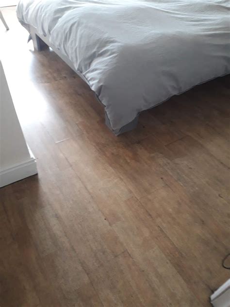 HOW TO STAIN LAMINATE FLOORING | Hut