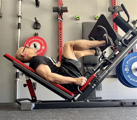 GMWD Vertical Leg Press Machine Review - Garage Gym Ideas