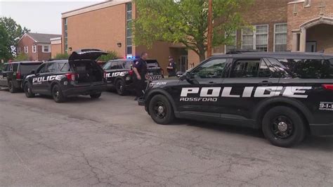 Two arrested after car chase ends in crash in Perrysburg | wtol.com