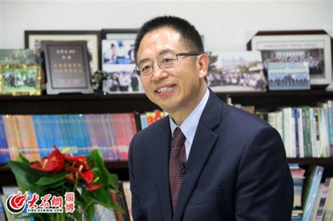 郑州高中排名前十名 是河南省首批示范性高中河南