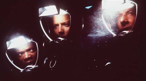 7 spine-chilling aquatic horror movies that will make you think twice ...