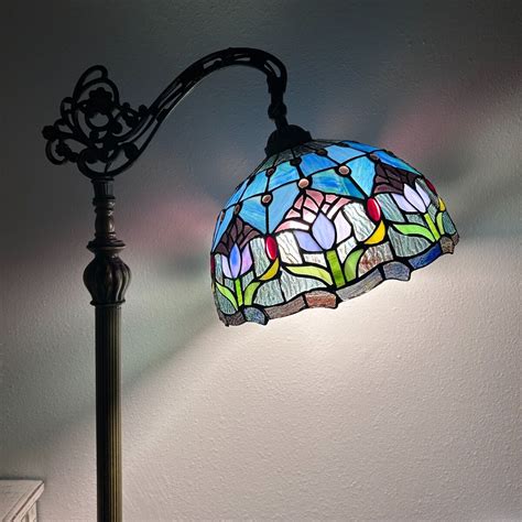Popular Tiffany Floor Lights To Upgrade