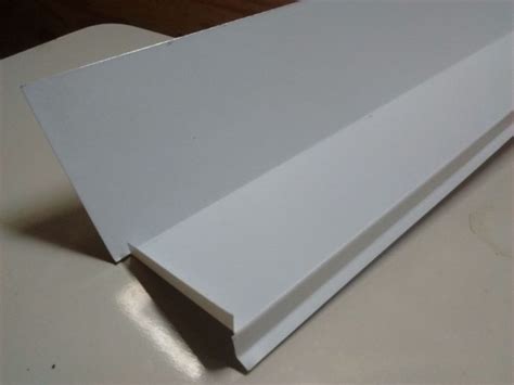 Installing Window Drip Cap 的图像结果