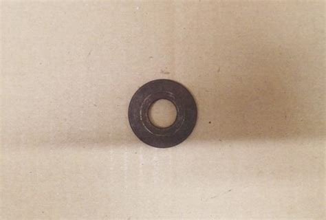 BSA A65 Valve Seat used | BRITISH Only Austria Fahrzeughandel GmbH