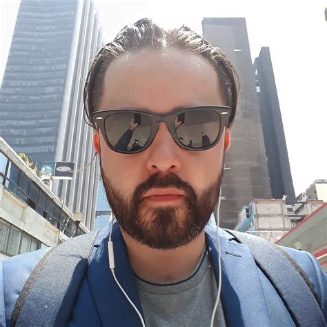 Santiago Figueroa (@santiagoquai) | Twitter