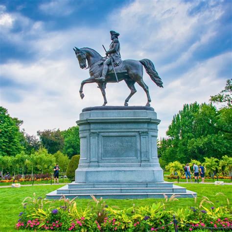 Top 22 Famous People From Maine