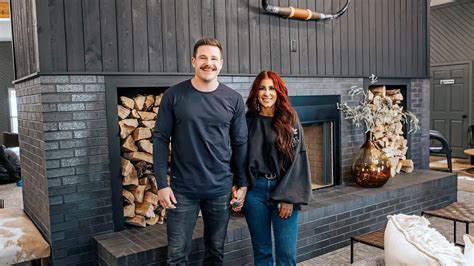 Season 3 of HGTV’s “Down Home Fab” premieres May 27 along with new website