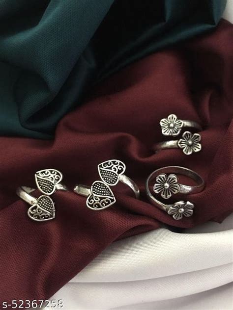 Classy Alloy Metal Oxidised Silver Plated Toe Rings For Women And Girl ...