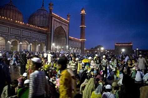 Why Chetan Bhagat shouldn't speak for Indian Muslims