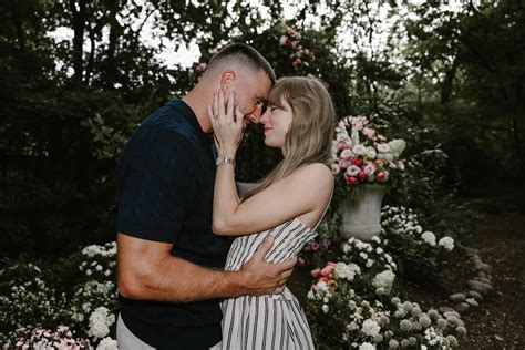 Taylor Swift's engagement ring was designed by Travis Kelce: What to ...
