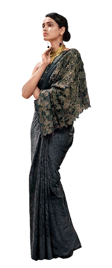 Eager weaver | Vogue India | Magazine