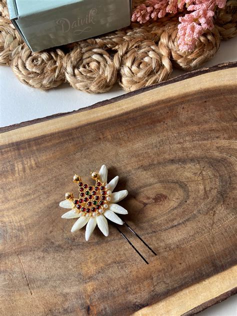 Real Look Alike Foam Handmade Kemp Pendant Jasmine Mottu Malli U Pin i ...