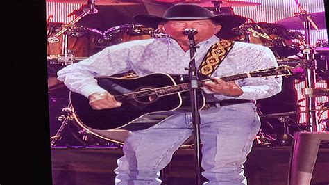 George Strait salutes those 'who wear the badge' in wake of Trump shooting