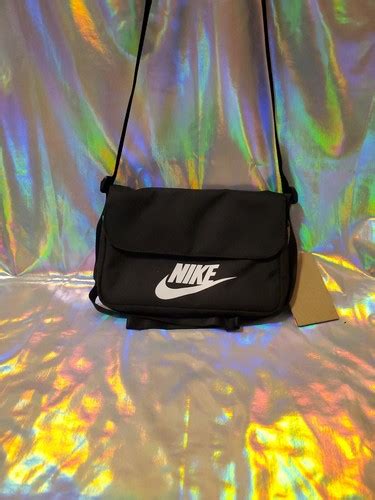 Nike Sportswear Futura Mini Crossbody Bag - Black India | Ubuy