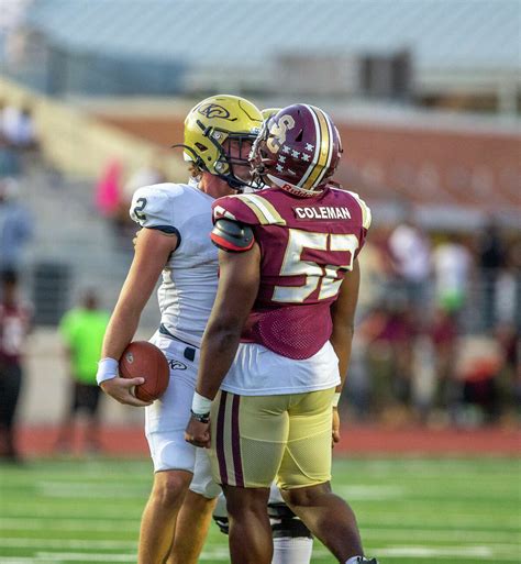 Klein Collins Tigers hold off Summer Creek Bulldogs