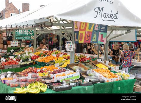 Food Market in England 的图像结果