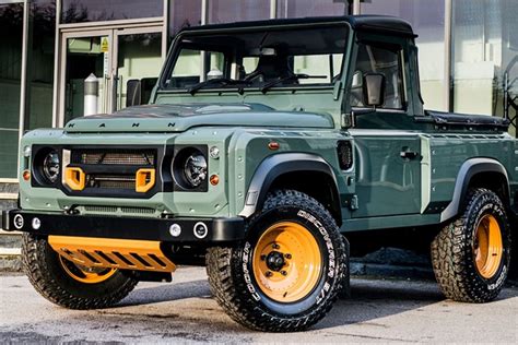 Land Rover Defender 2.2 TDCI 90 Hard Top - Tuned by Chelsea Truck Co ...