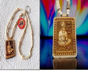 Green Spiritual Shri Bageshwar Dham Tulsi Kanthi Mala with Tulsi ...