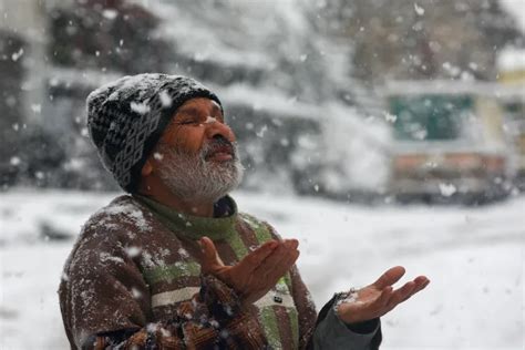 Jammu sees snow in higher reaches, rains hit plains