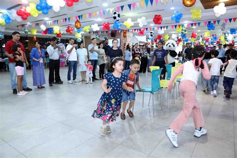 at-kids-day-samsung-2025-workplaces-turn-into-playgrounds-of-innovation