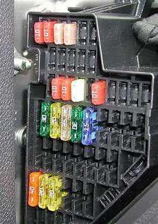 2013 vw golf r fuse diagram 2011 golf tdi fuse box picture tdiclub forums 2013 vw golf r fuse diagram 2011 golf tdi fuse box picture tdiclub forums