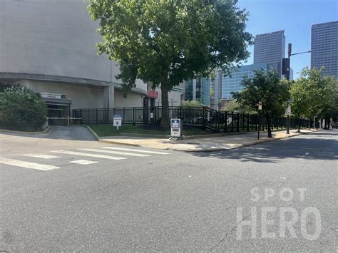 Philadelphia Art Museum Parking | Book now on SpotHero and save