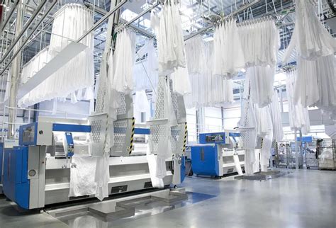 布草洗涤的工作流程区域的划分与设备的摆放_江苏泰锋机械制造有限公司-官网