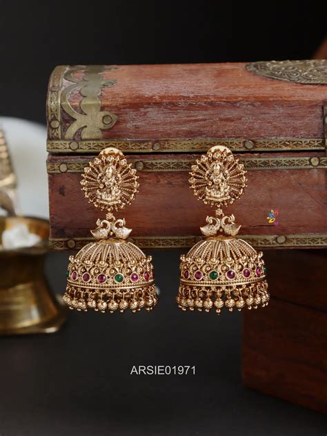 Temple Lakshmi Kemp and Green Jhumka – Arshis