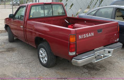 1996 Nissan XE pickup truck in Wichita, KS | Item D5463 sold | Purple Wave