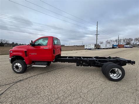 New 2024 Chevrolet Silverado 5500 HD LT Regular Cab in Lake Mills #24F687 | Badger Chevrolet