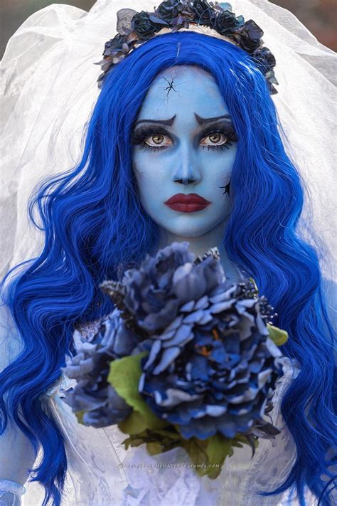 Corpse Bride Costume with Veil 的图像结果