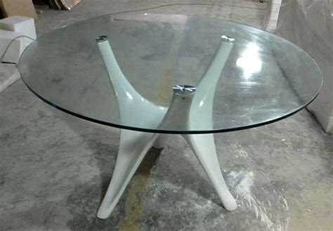 不锈钢八爪桌子 锻打雕塑异形不锈钢桌子 - 知乎