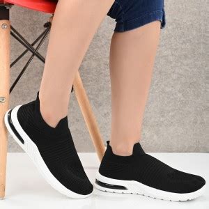 Layasa Stylish Casual Sports Shoe Training & Gym Shoes Sneakers For ...