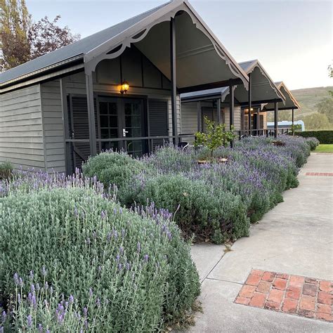 WILLOW TREE INN - Inn Reviews & Photos - Tripadvisor