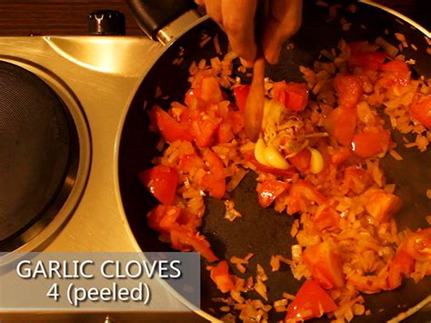 Aloo Matar Gravy Recipe: How To Prepare Potato Peas Gravy At Home - Boldsky.com