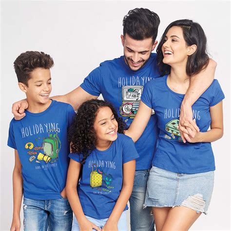 Matching Family Tshirts - Holidaying Runs in the Family tees