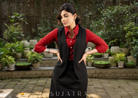 Classic black cotton formal waistcoat with optional skirt – Sujatra