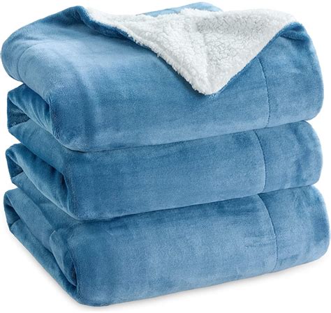 BEDSURE Sherpa Fleece Queen Size Blankets for Bed - Thick and Warm ...