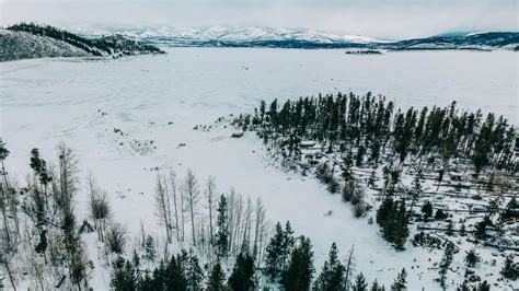 Devils Lake Ice Fishing: Your Comprehensive Guide!