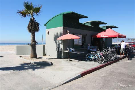 Venice Beach Recreation Center | Rent this location on Giggster