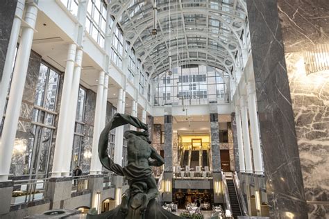 What’s That Building? 311 S. Wacker Drive - WBEZ Chicago