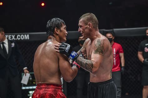 जॉन वेन “द गनस्लिंगर” पार - ONE Championship – The Home Of Martial Arts