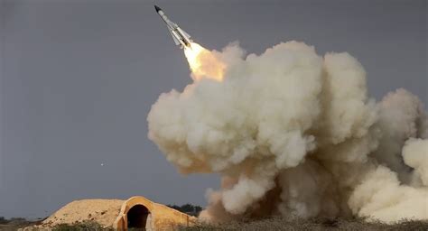 伊朗导弹家族！拥有五大系列弹道导弹，“流星-3”射程1500公里_穆沙克