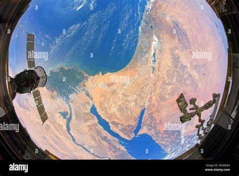 Earth Space View 的图像结果