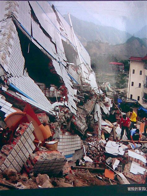 四川汶川大地震视频四川汶川大地震全过程外国人评论