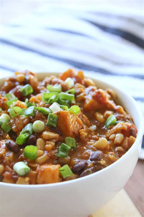 Slow Cooker Vegetarian Chili with Sweet Potatoes