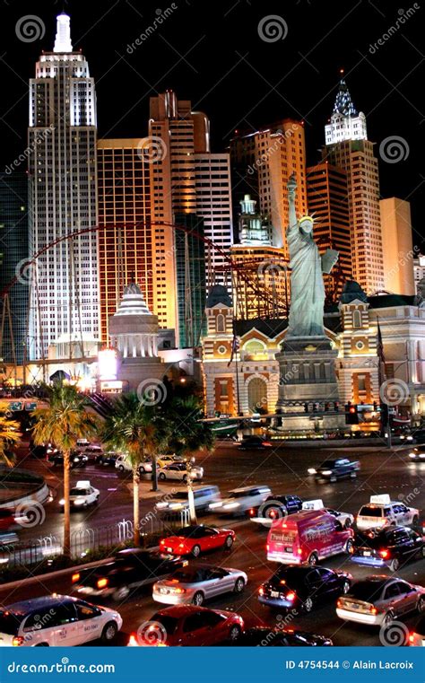 Hustle and bustle editorial stock image. Image of city - 4754544