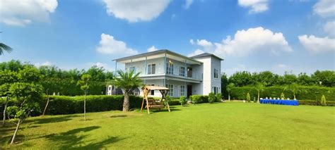 The Lake View Farms | Farmhouse For Sale in Sector 156 Noida