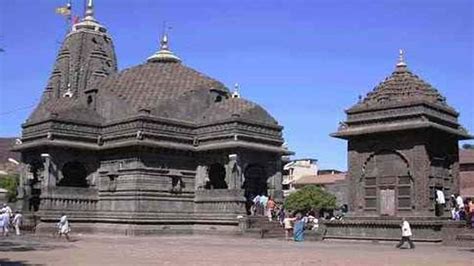 Trimbakeshwar Jyotirlinga Temple| त्र्यंबकेश्वर ज्योतिर्लिंग की ...