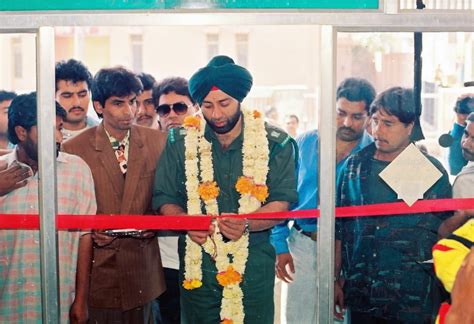 Dharmendra fan builds temple in Rajasthan home: Cycled to Mumbai on ...